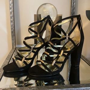 Beautiful Black Suede Carlos by Carlos Santana Size 7.5 🔥Last Pair🔥